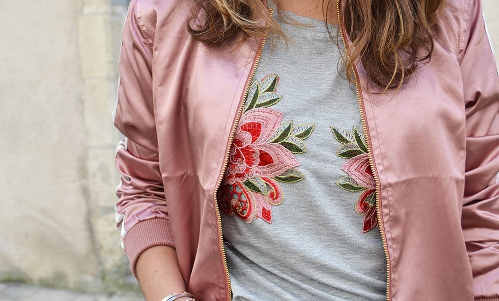 tshirt broderie rose bomber satin rose shein