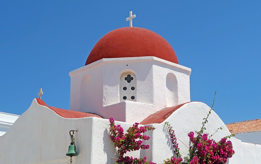 eglise dome rouge grece mykonos
